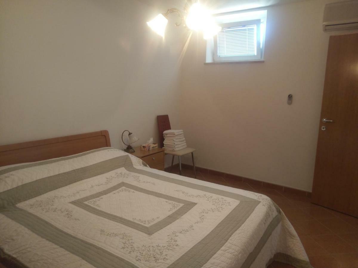 Apartment Lucija Бетина Экстерьер фото